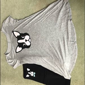 Justice shortsleeved shirt and leggings.